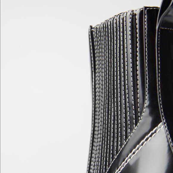 ZARA BNWT Heeled Ankle Boots with Topstitching - Picture 5 of 8